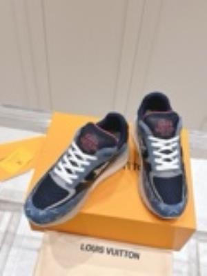wholesale quality men's louis vuitton run way sneakers model no. 810